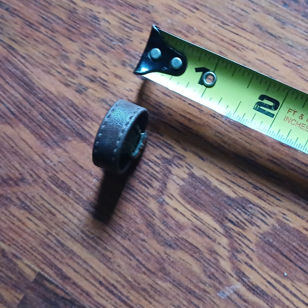 Leather‎ ring - Picture 5 of 7